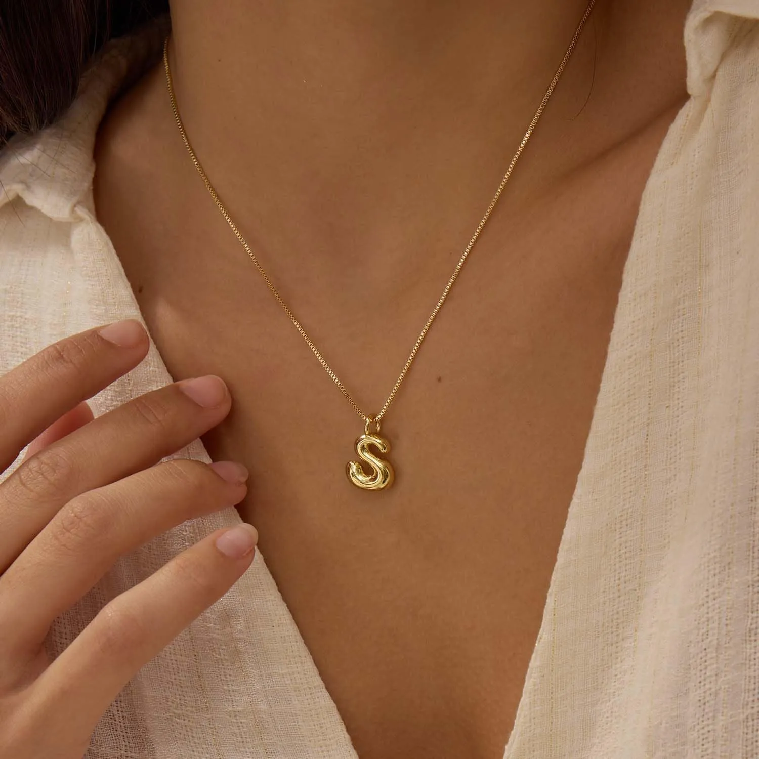 Bubble Gold Silver Letter Necklace Initial Necklaces for Women Trendy 14K Dainty Charm Pendant Name Necklace Personalized Jewelry Gift for Women Teen