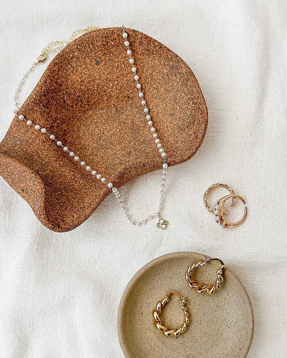 Cora Twist Hoops