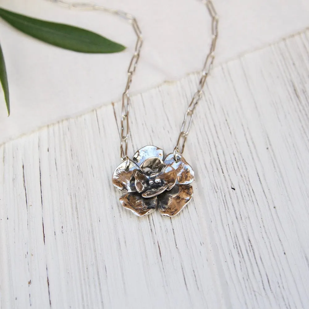 Double Dogwood on Oval Chain Necklace