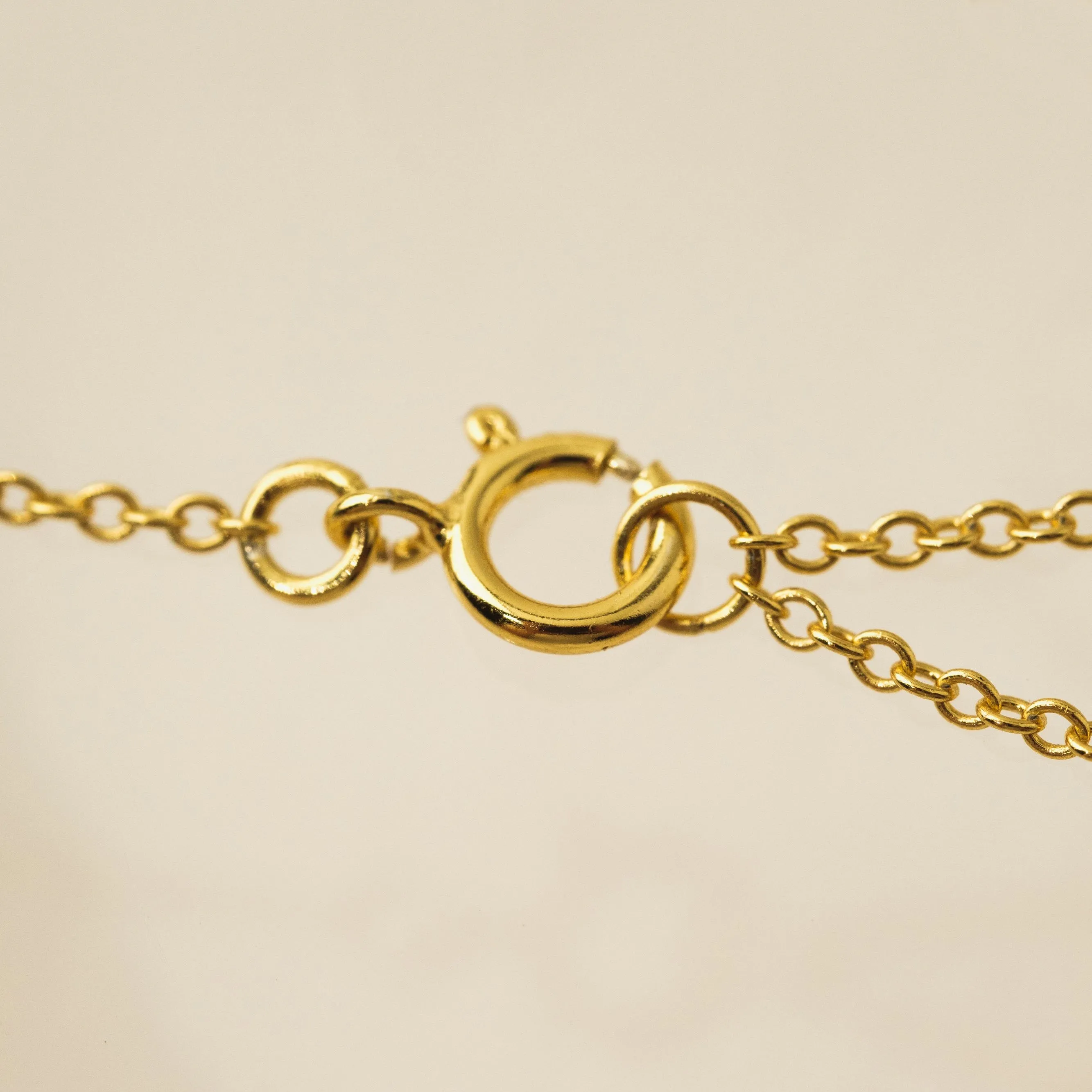 February Birthstone Fluted Necklace