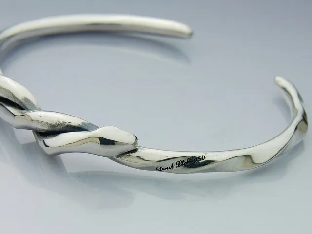 Hammerd Snake Bangle