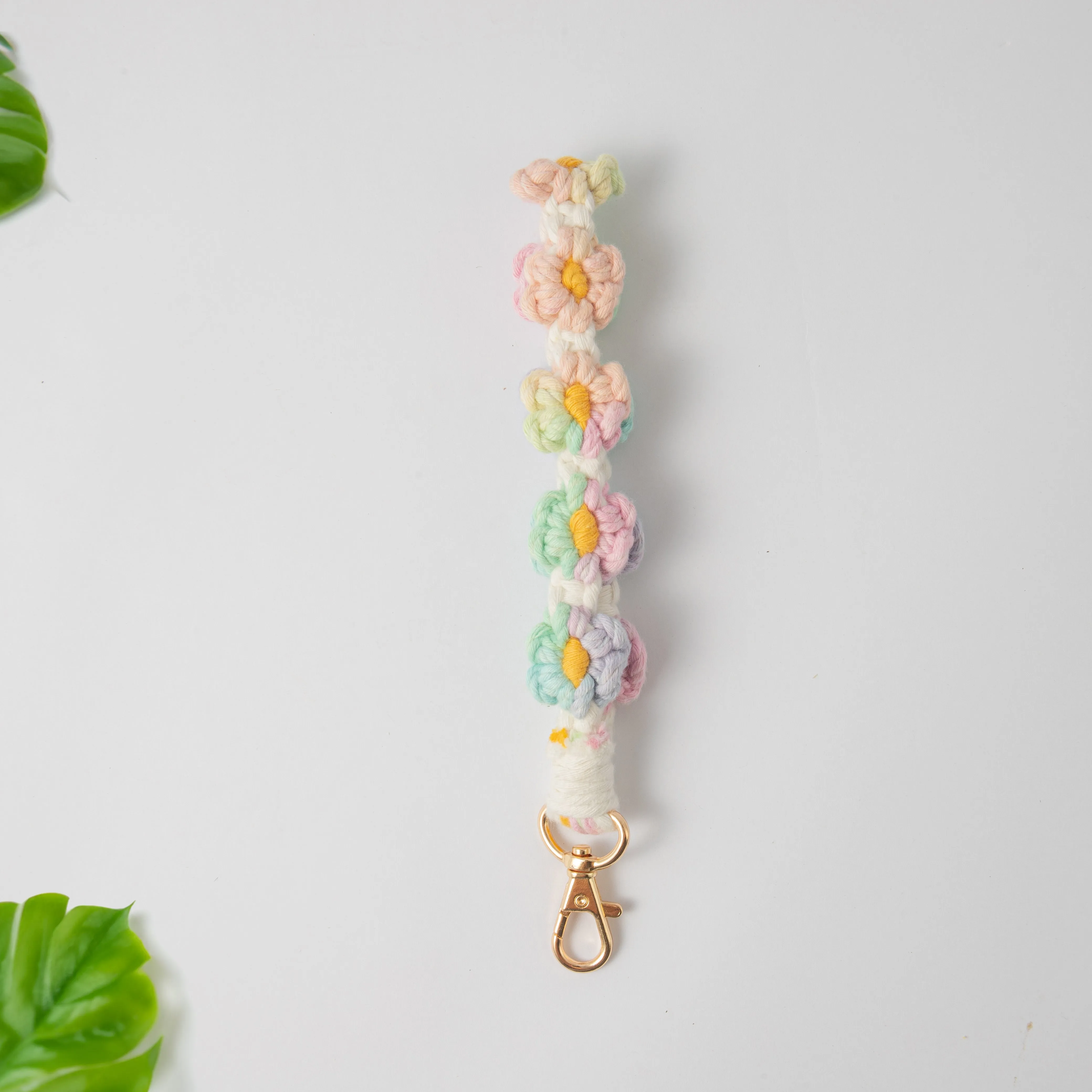Handwoven Daisy Flower Style Keychain & Keyring