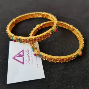 Matte style kemp stone studded Bangles