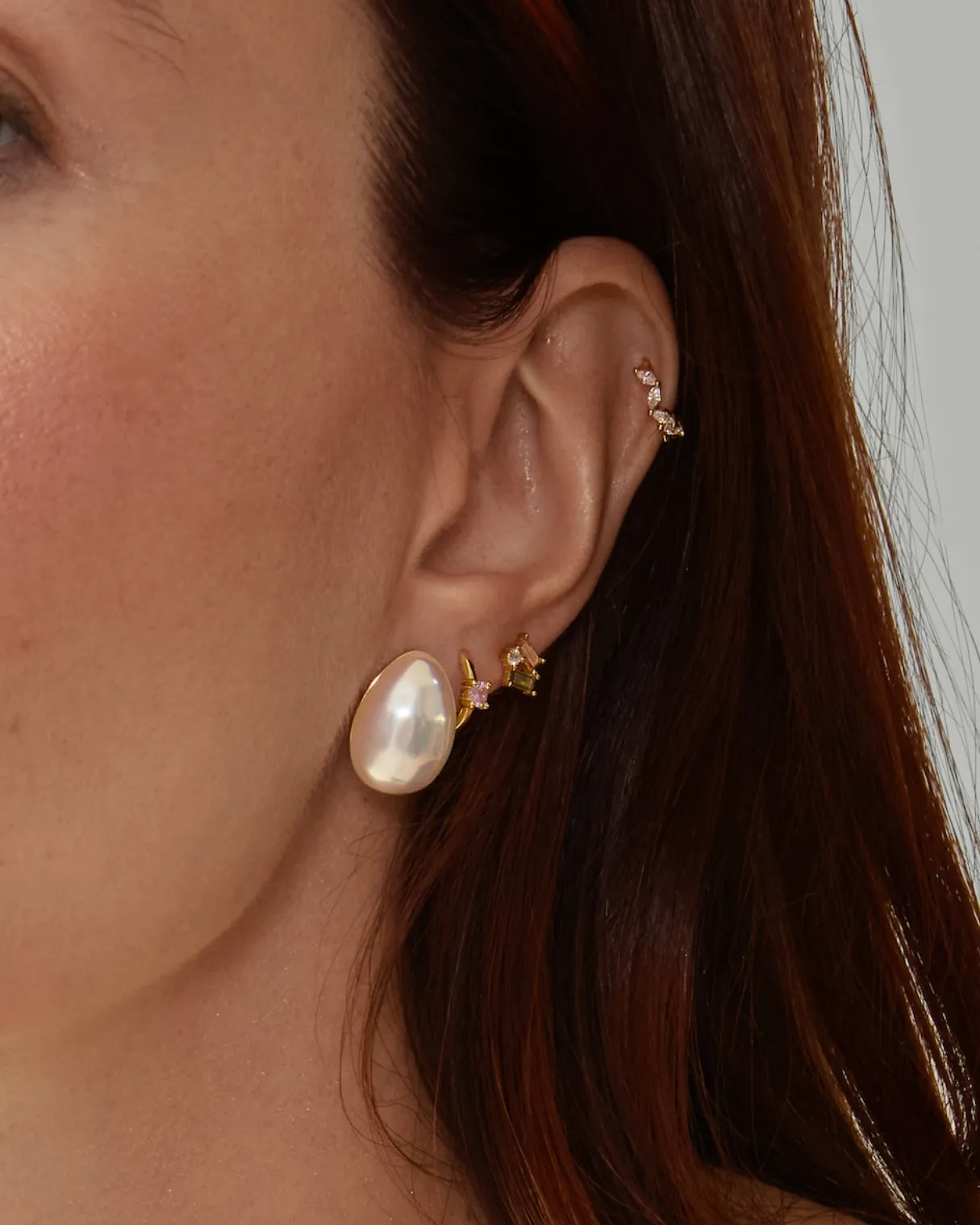 Midge Dôme Stud - Pearl Iridescent