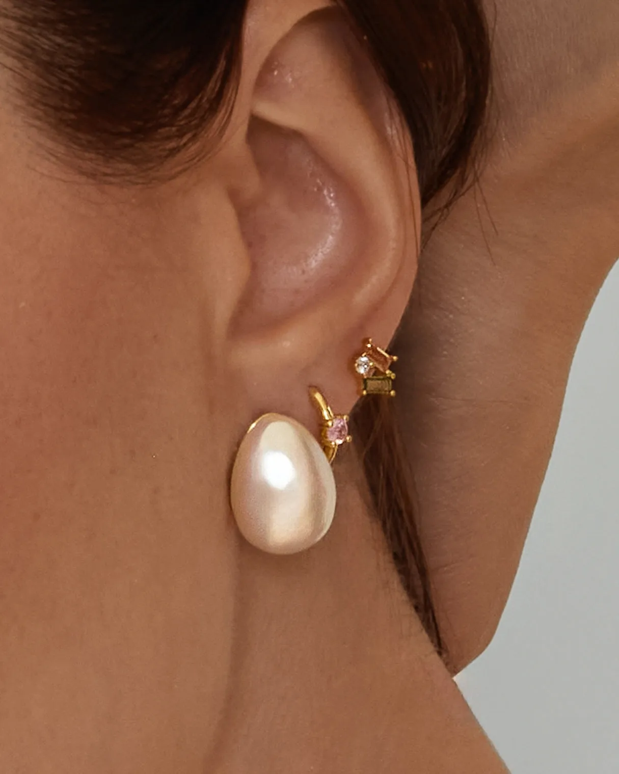 Midge Dôme Stud - Pearl Iridescent
