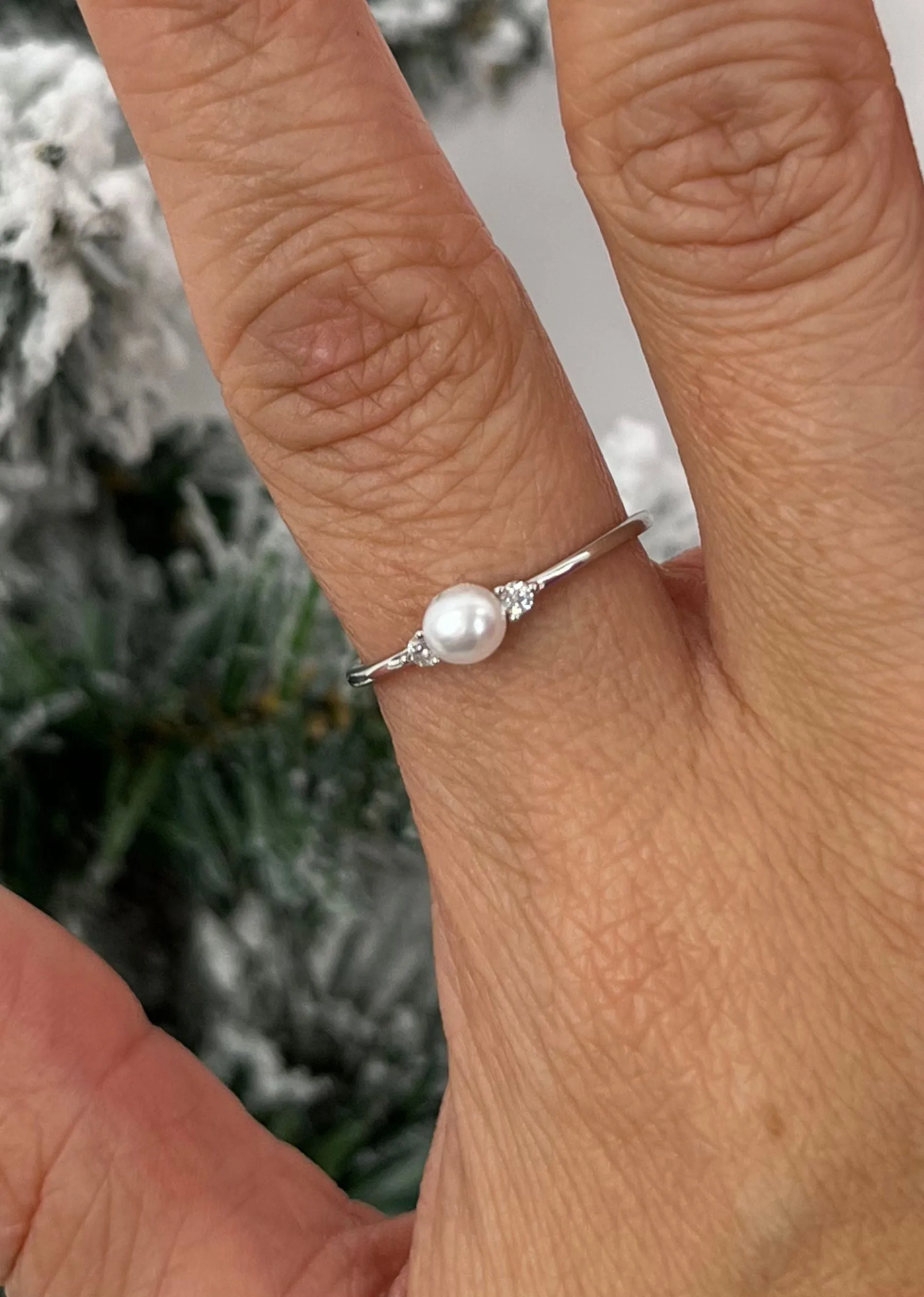 Pearl Rhinestone Ring ★ Silver
