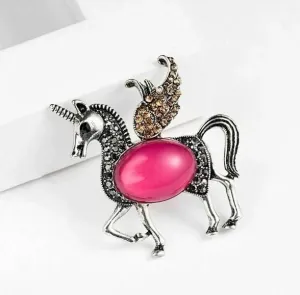 Stunning diamonte silver plated vintage look unicorn christmas brooch cake pin